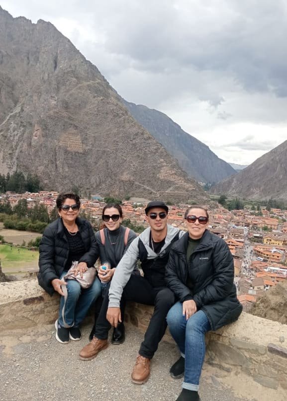 Sacred Valley VIP Tour – Exclusive Group Experience in Ollantaytambo